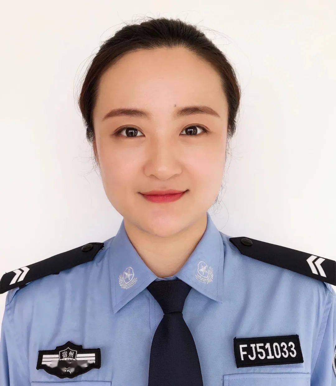 灌南县女辅警照片图片