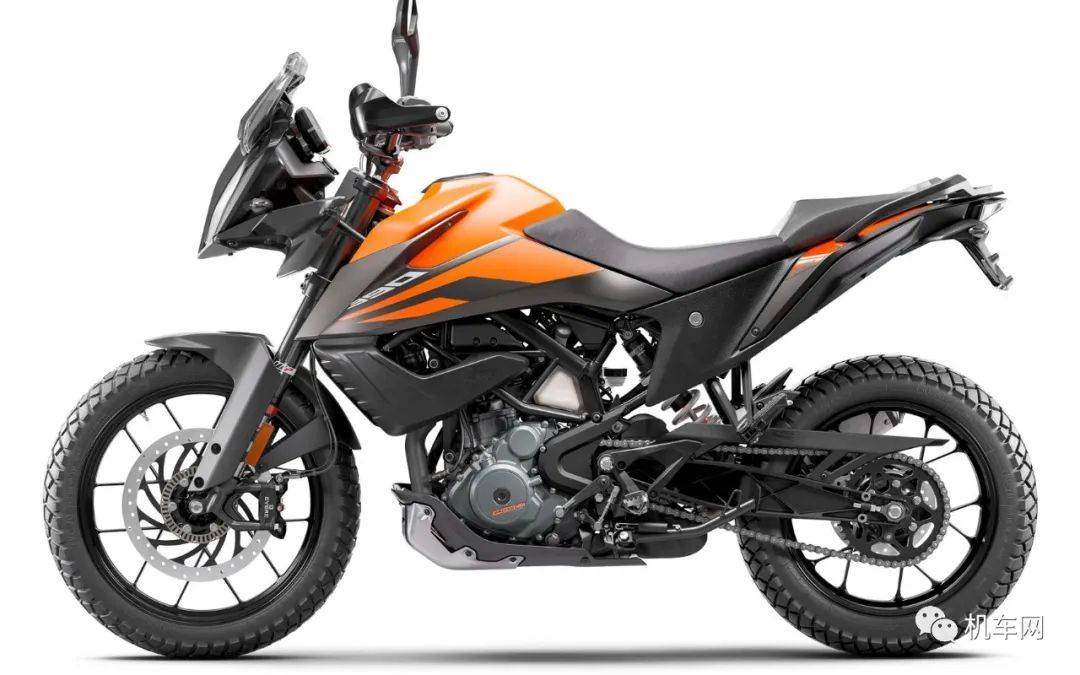 ktm为390adv准备了辐条轮版本