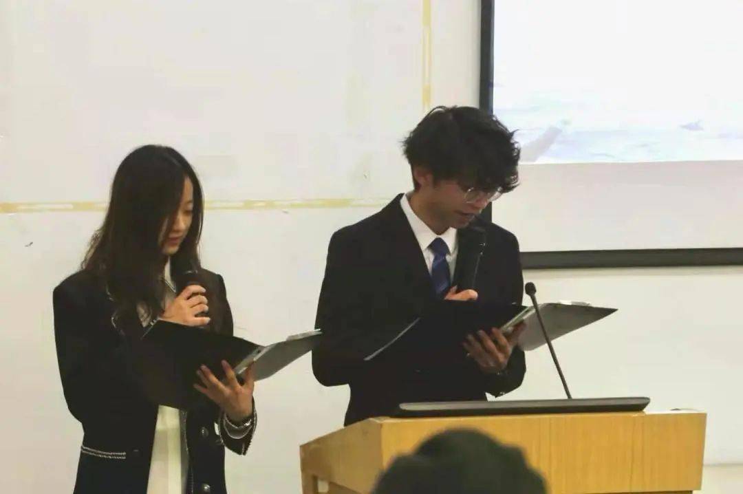 流浪大学生上海 ccc6589243e74011bb668b5fb3d30ad3.jpeg