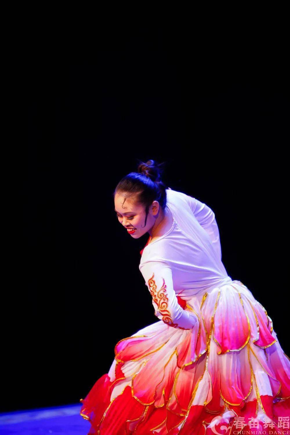 春苗舞蹈教师技能大赛丨你追我赶精彩绝伦技压群雄