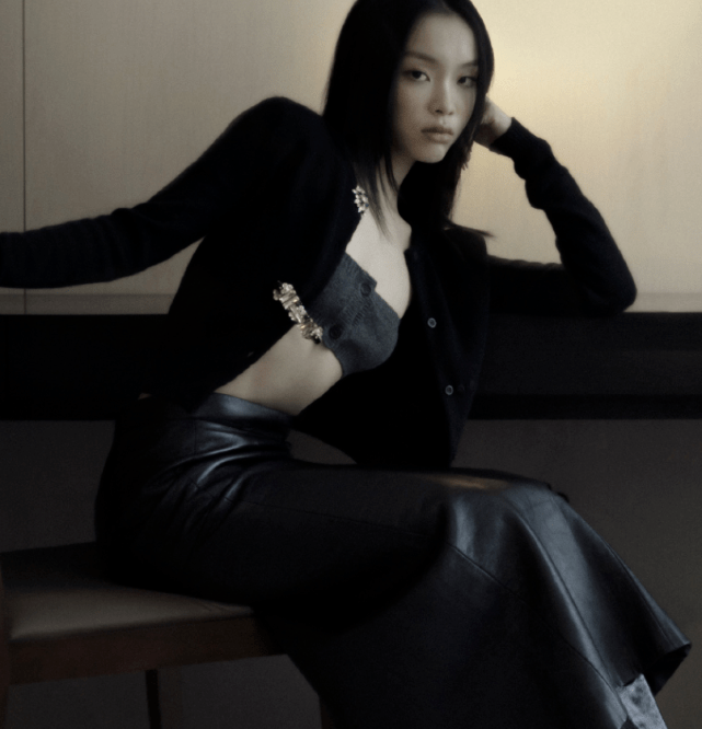 李佳琦的堂妹原来这么美看刘柏辛拿靴子当裤穿后这谁顶得住