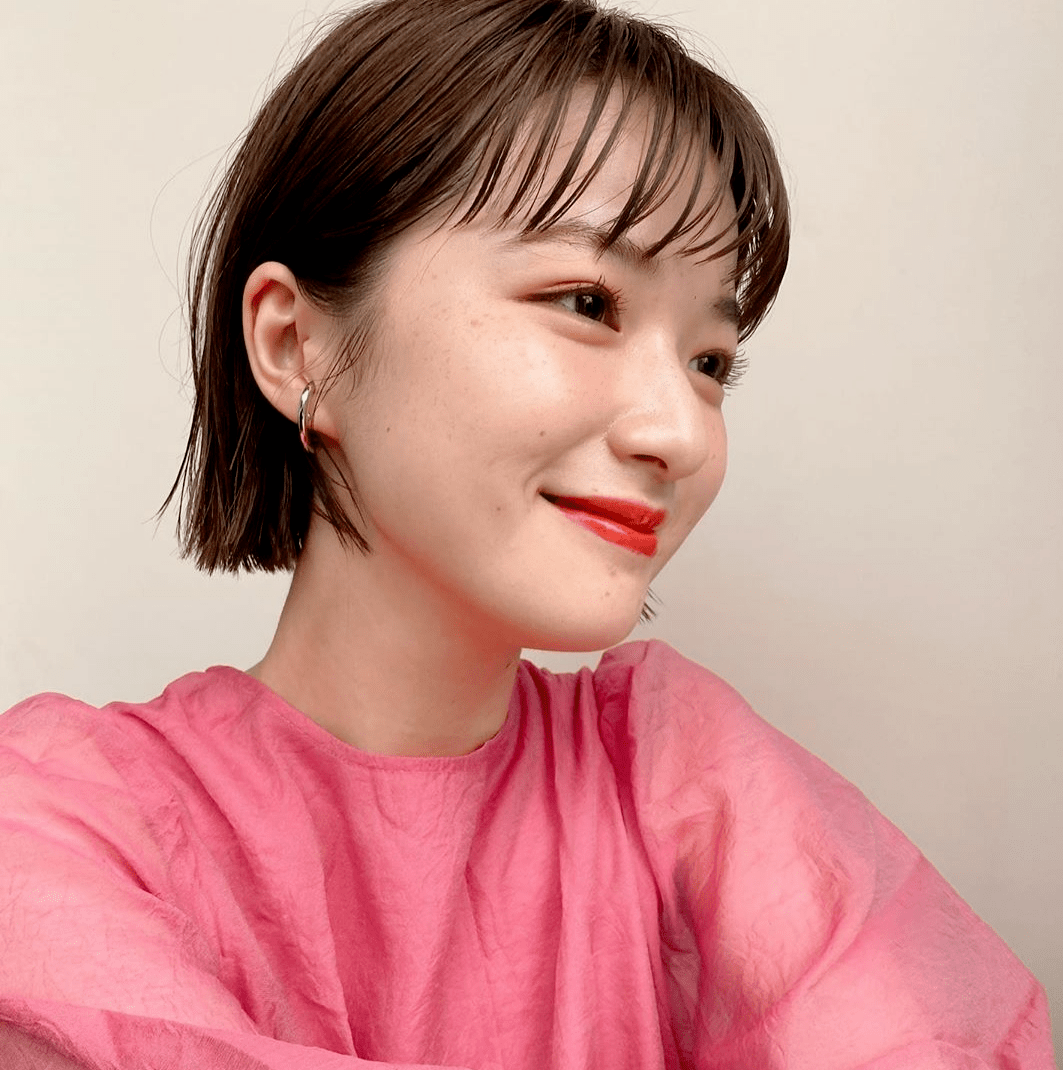 什么颜色的头发显得不油 9185df5bc39249df9a79770c10f8cf77.png