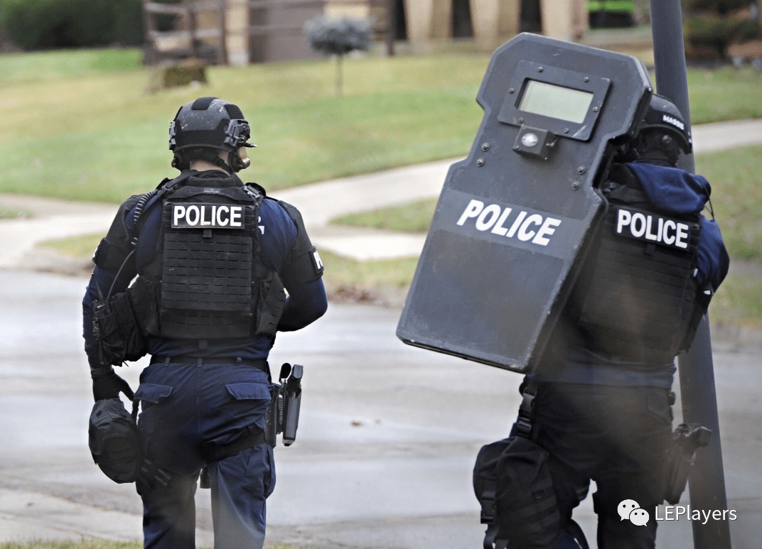 现场俄亥俄州斯普林菲尔德市对峙事件