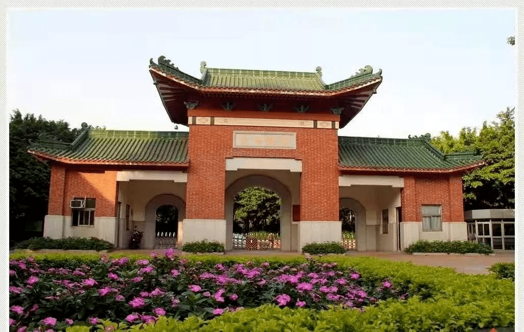 执信集团下的初中介绍执信系的公办初中,主要有执信中学(校本部和水荫