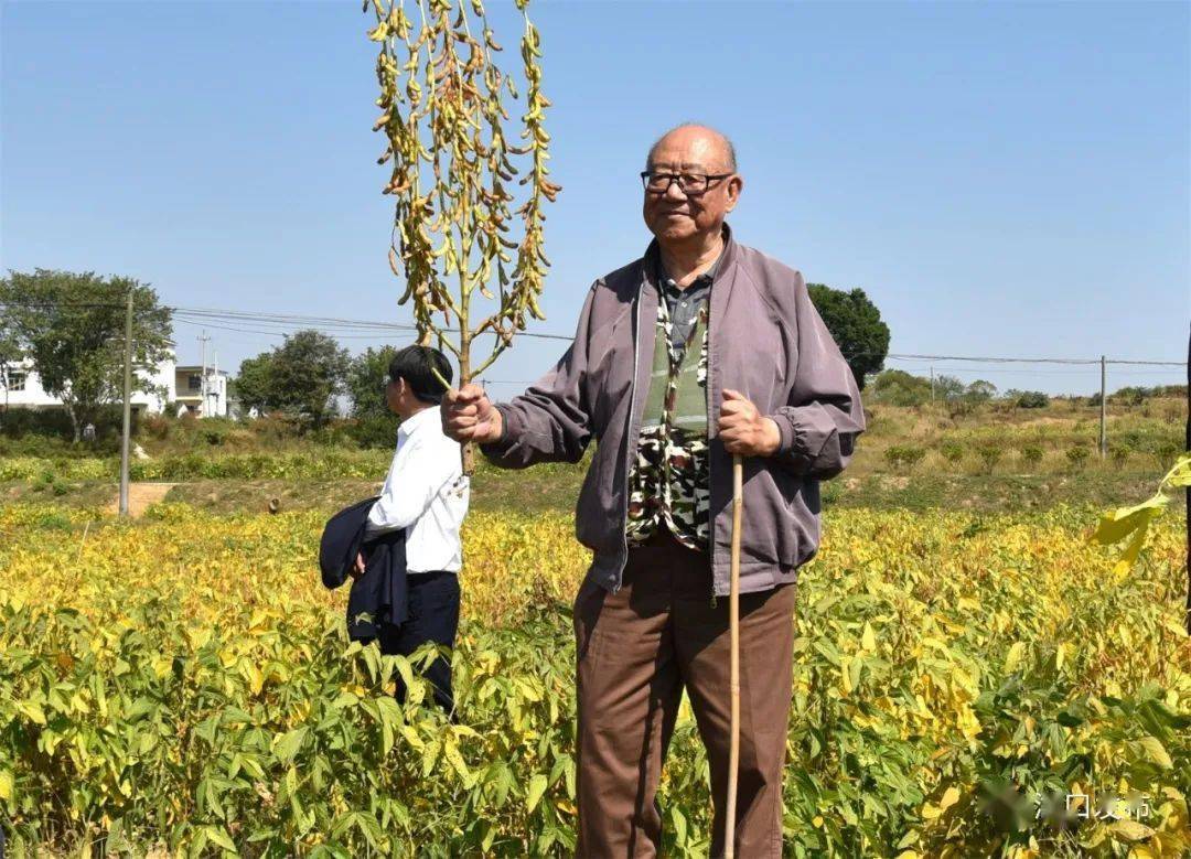 优秀奖—《喜悦》盖钧镒院士 余春泉来源:湖口发布返回搜狐,查看更多