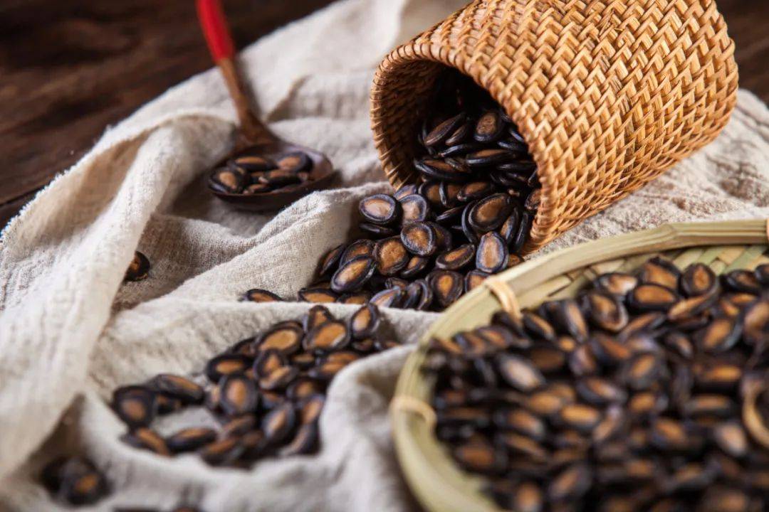 趣识 中国人为何喜欢嗑瓜子 葵花子