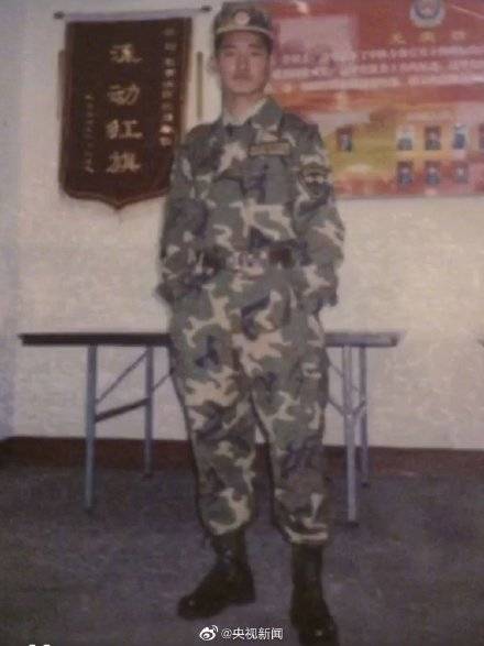 辅警救火被炸伤近乎毁容（图）