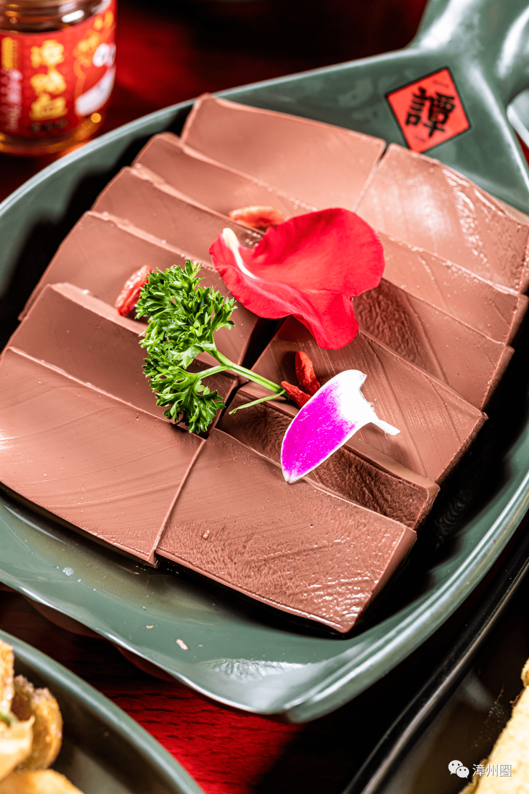 牙签香菜牛肉…谭鸭血菜品人气榜上有名的必点菜品通通都要安排上!