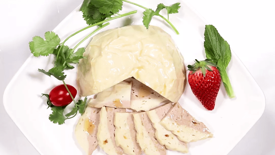 酱大头是菏泽市成武县特产,是由该县特产的芥菜(大头菜)腌制而成的