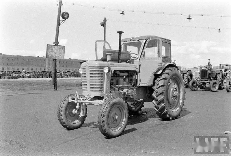 1960年,明斯克的一家拖拉机厂
