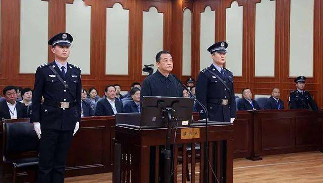 山西首虎张茂才两子攀比谁用父亲的权力赚钱多司机也受贿数百万