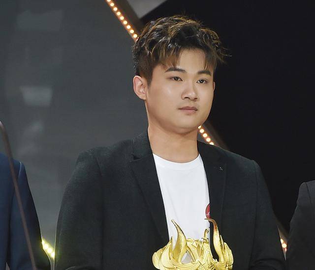 韩跑跑荣获风云主播获奖发言也没忘了粉丝