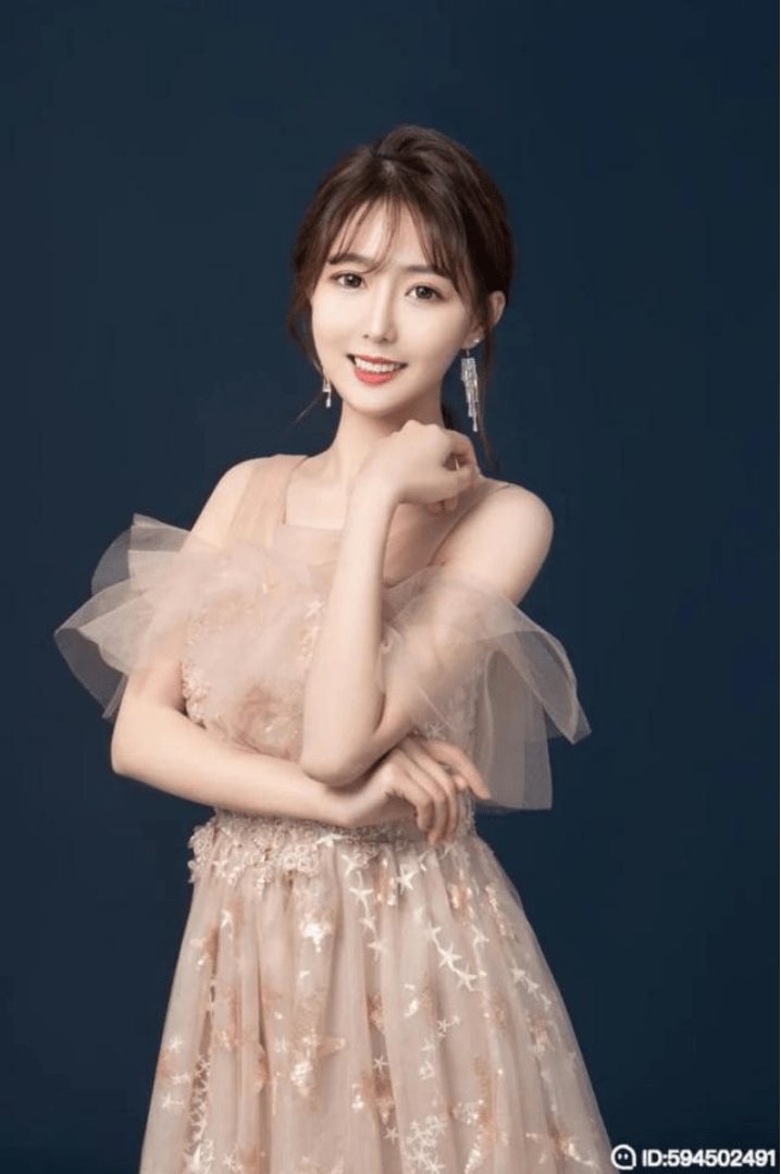 当红主播明小明感恩陌陌平台虽遇瓶颈期但会迎着压力而上