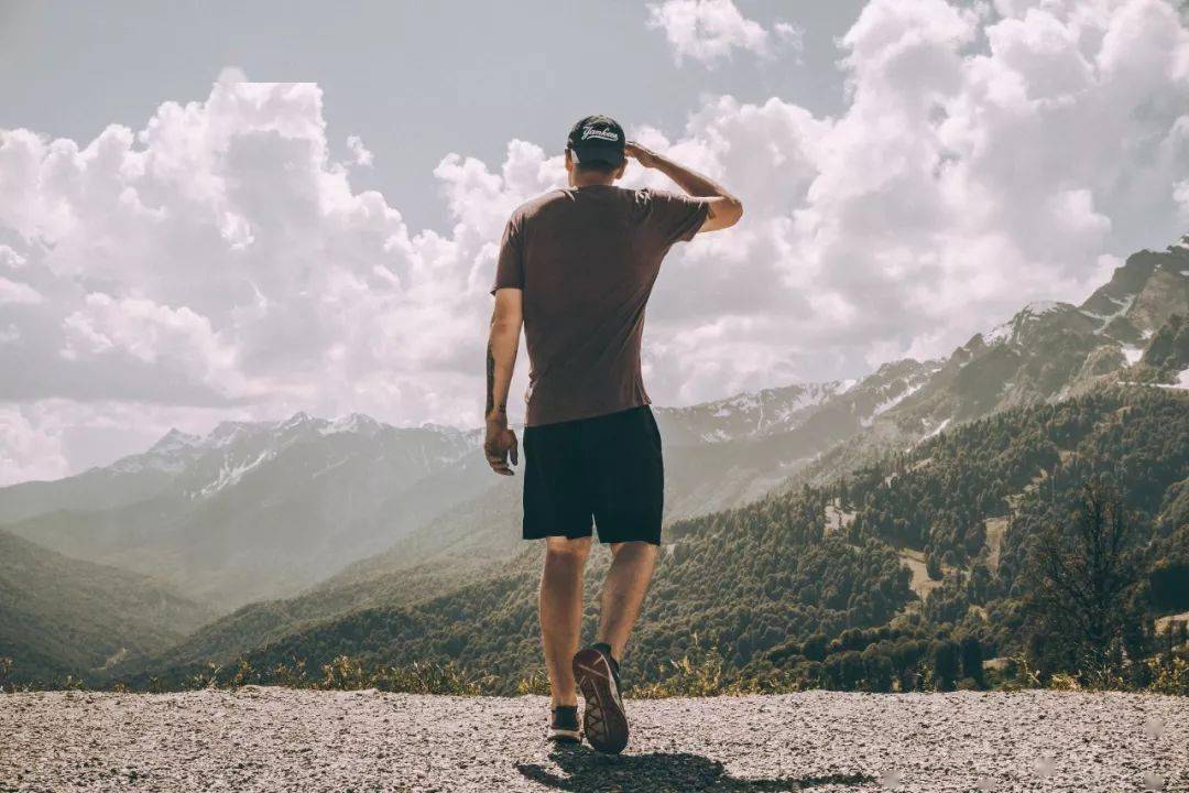 人活一世,就要顶天立地