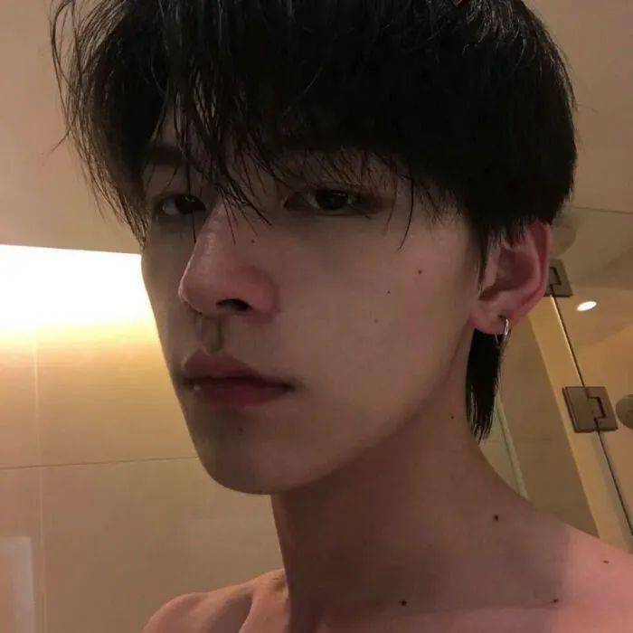 什么样的男生才叫做渣男 4f2bde021b4e459d807189599edee579.jpeg