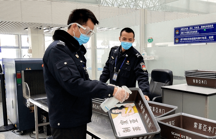 貴陽機場在此提醒廣大旅客,乘機前,提前瞭解目的地疫情防控政策,提前