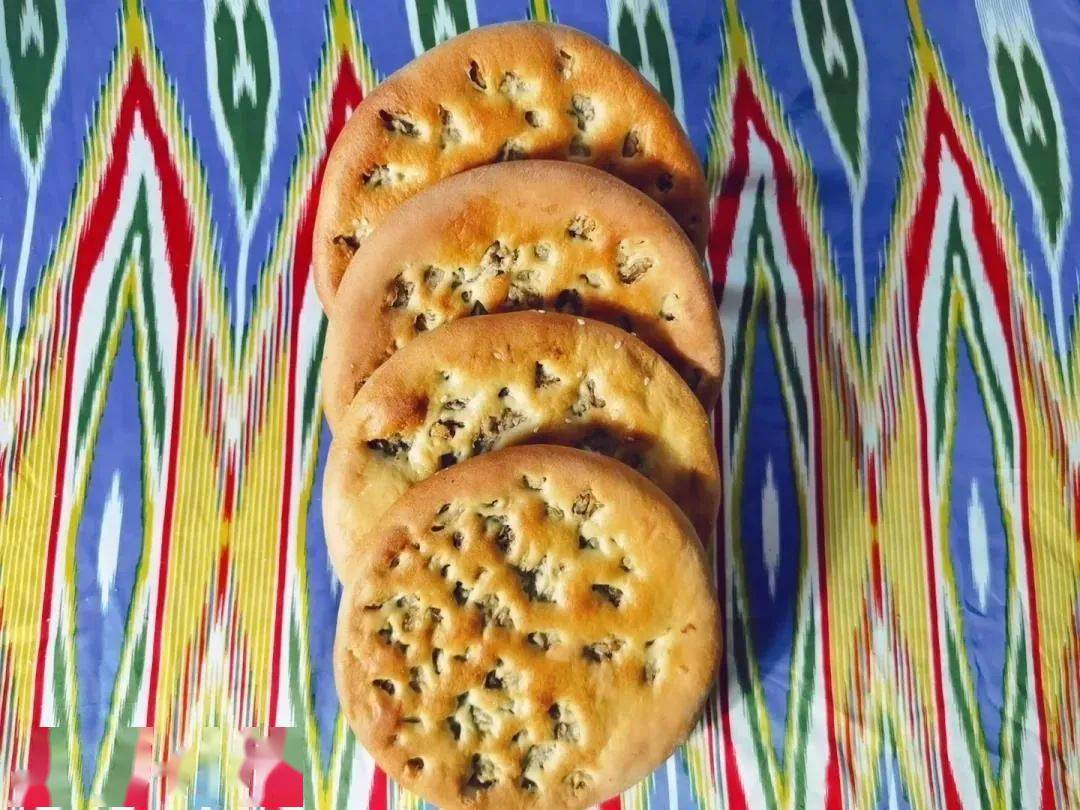 核桃仁馕薄脆又富含营养的辣皮子馕升级并已经被大家接受的这是近几年