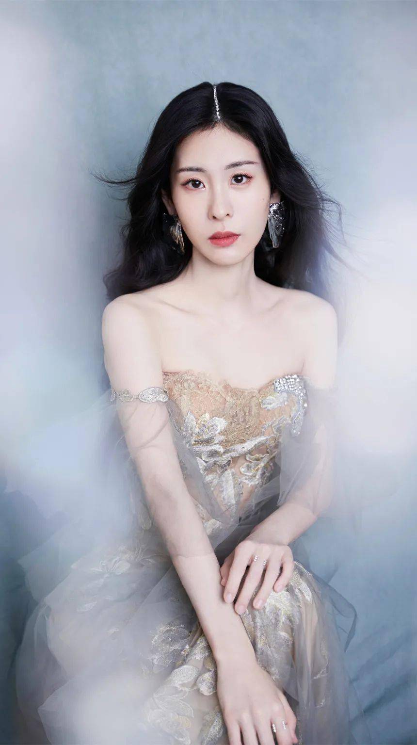 手机壁纸张碧晨