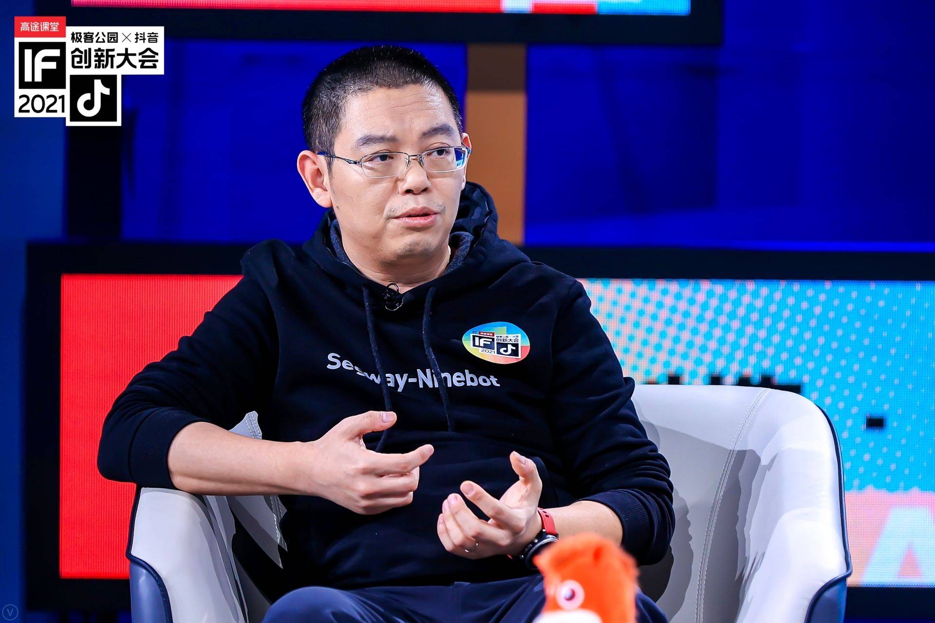 0:用科技和创新,服务全球用户_张鹏