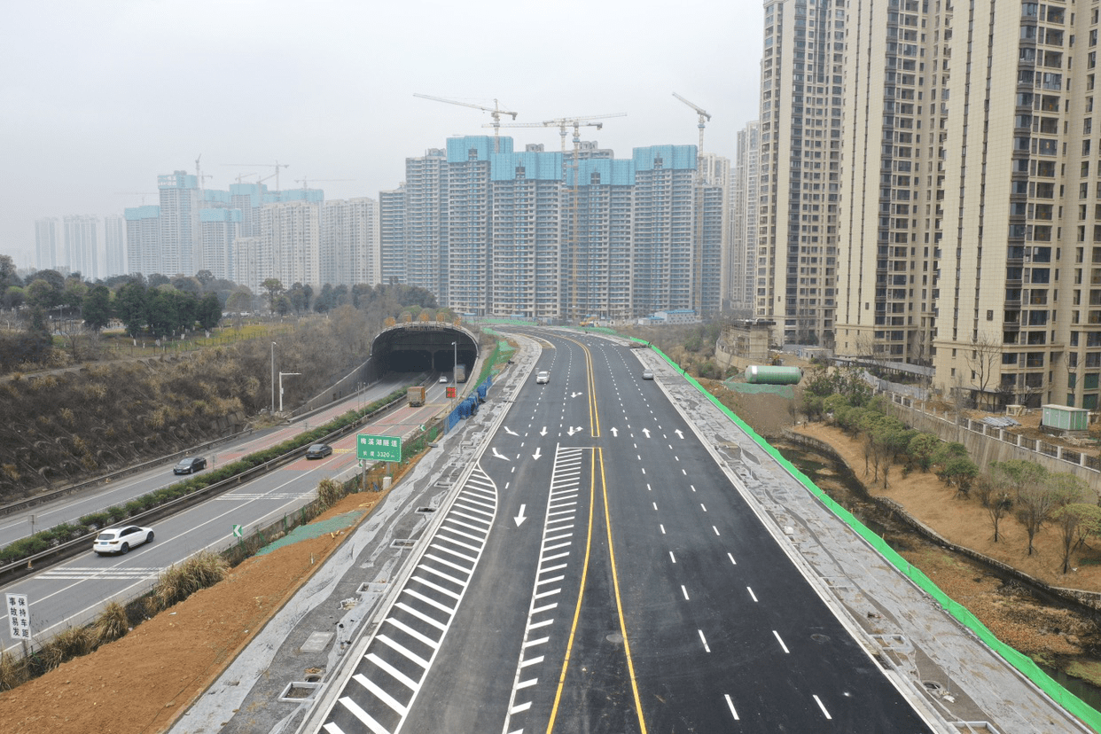 长沙梅浦联络线首段建成