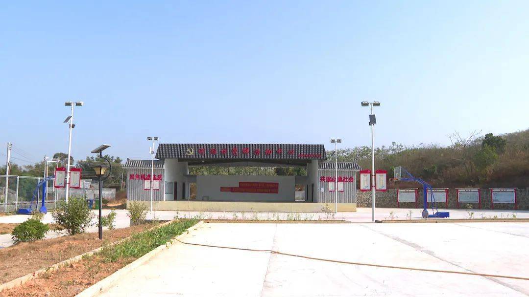 儒洞镇人口_大安镇新儒小学(3)