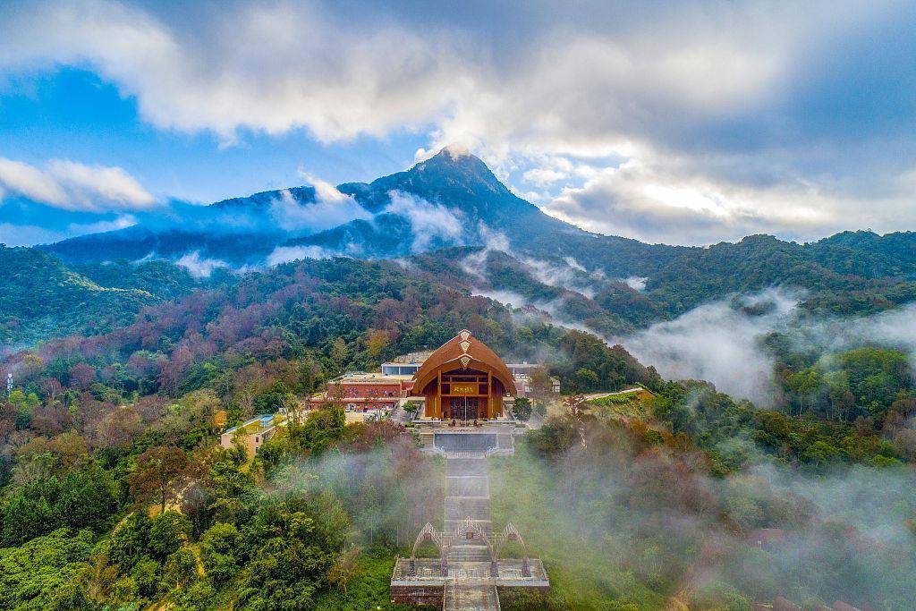 气候适宜、免税引领 海南成春节旅游热门目的地