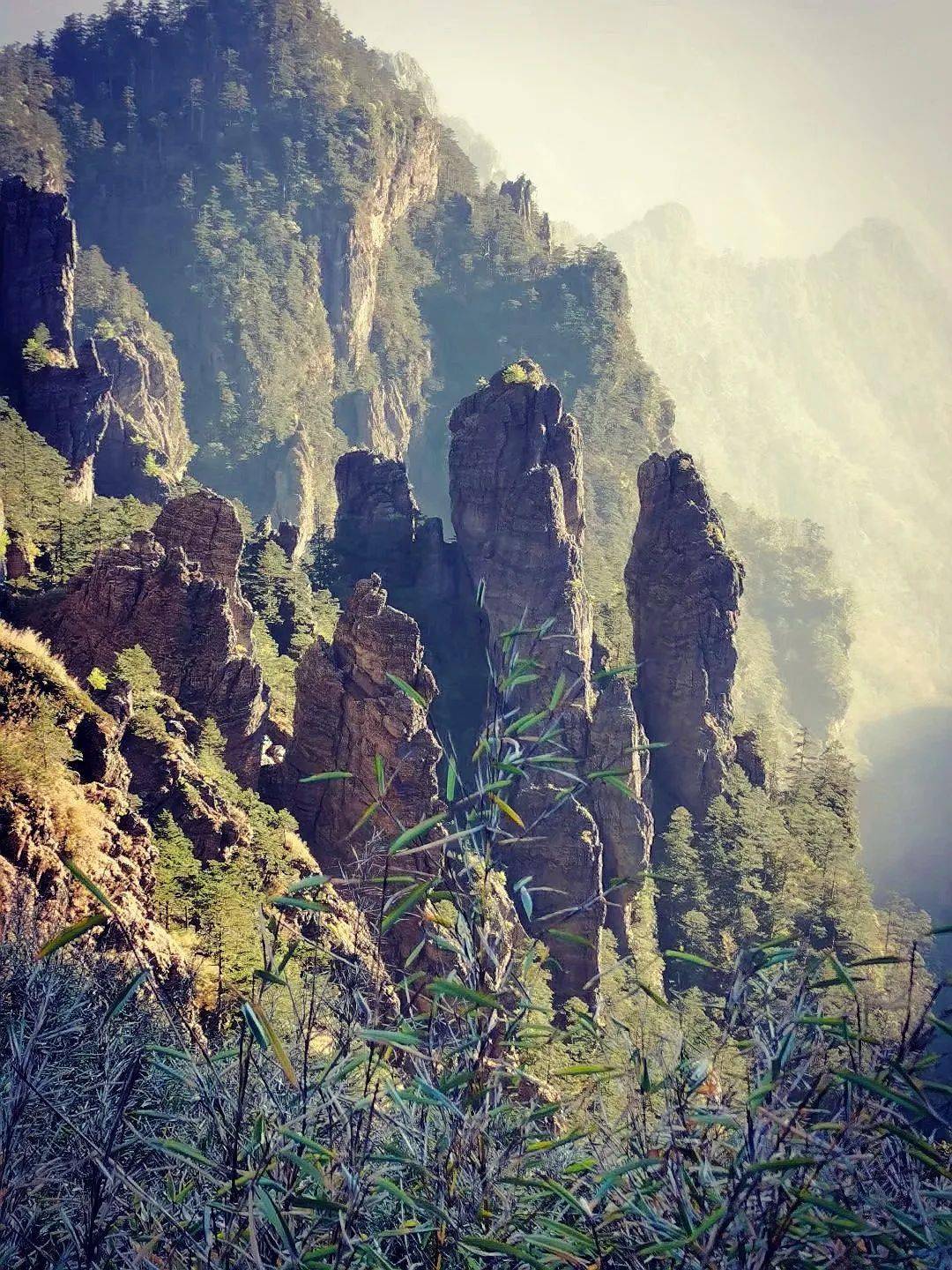 去武当山到哪个站方便 3b0f1b3a6ec6436a9539f269f79d165d.jpeg