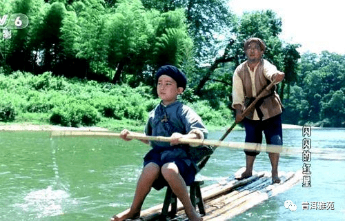 一首歌在脑海中翻唱"小小竹排江中游……"我不知道何年何月何日灵宝影