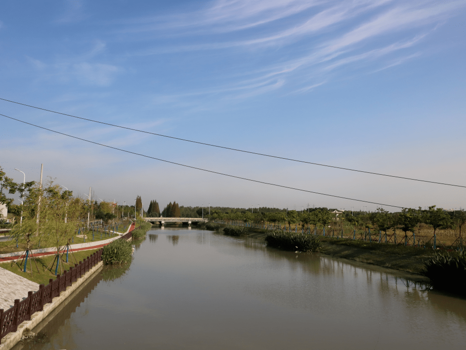 整治后齐贤大庆河河道等级:区级镇管所属区域:金海街道#最美护河志愿