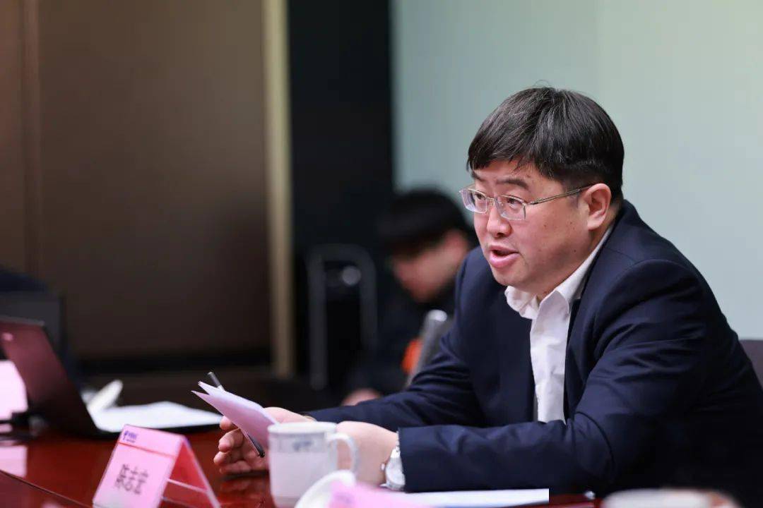 公司党委委员副总经理陈志宏参加并指导青浦局领导班子民主生活会