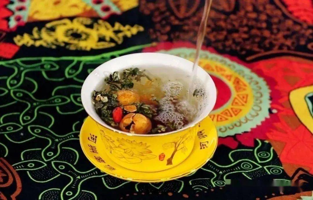 临夏盖碗茶丨浸润在茶香里的旧日芳华