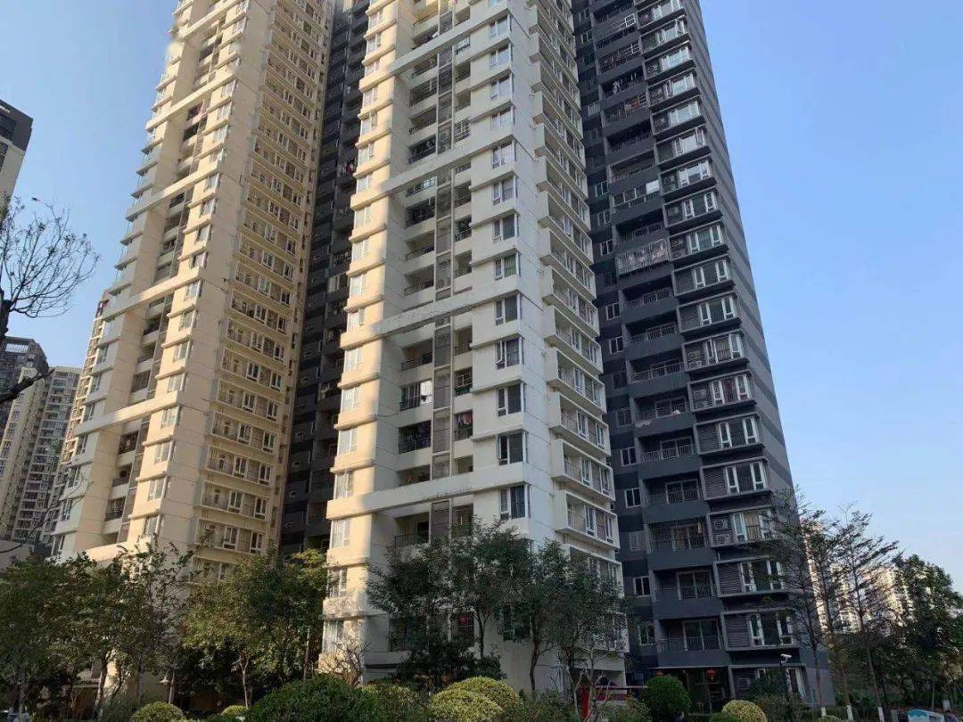 法拍房七折起拍广东清远万科城住宅房