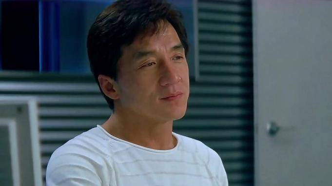 玻璃樽成龙大哥化身超级大亨不打架竟然炒起了股票