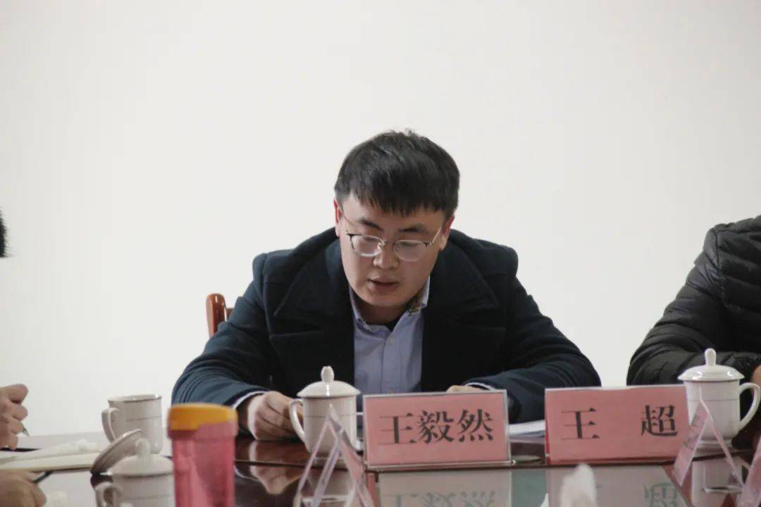 团市委到我县调研村和城市社区团组织换届筹备情况