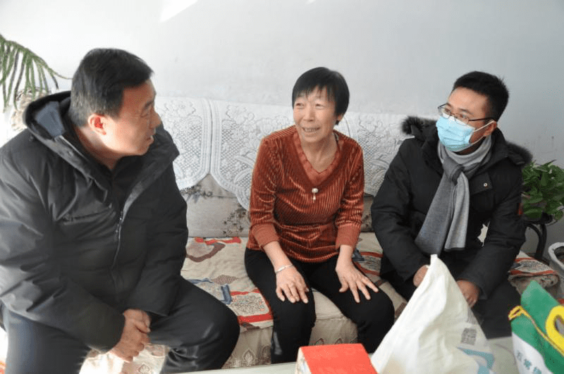 呼和浩特市和林格尔县林草局联合举办送科技送温暖三下乡主题党日活动