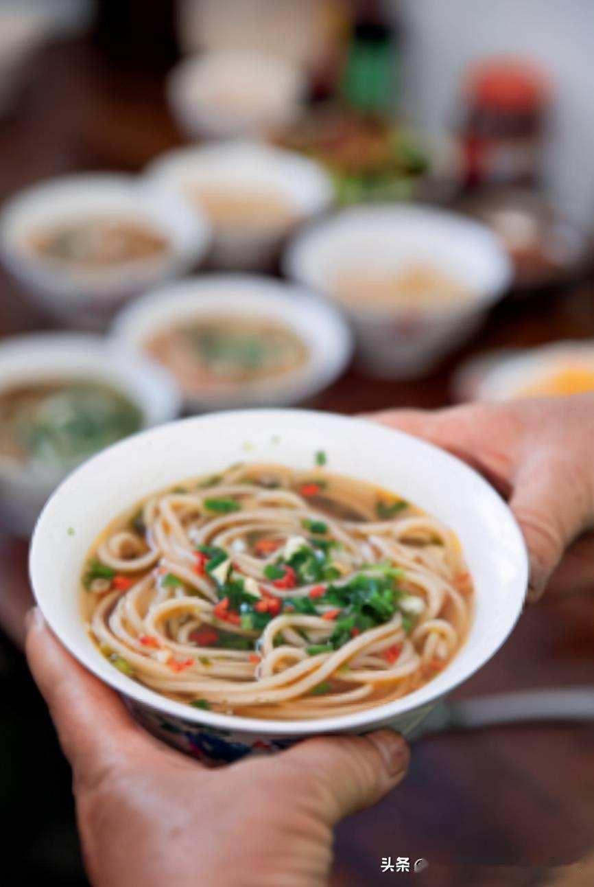 迷你小碗饸饹面如何填饱平凉人的面食胃