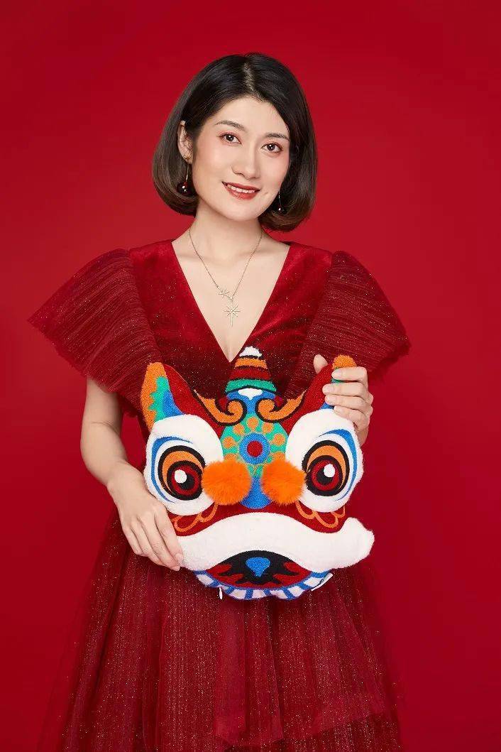 城阳区融媒体中心电视主持人给您拜年啦