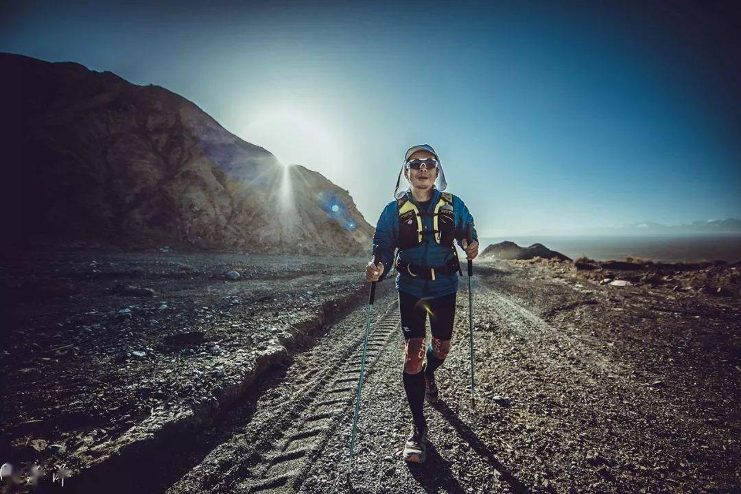 春节挑战江南330跑者八零的孤独与狂欢