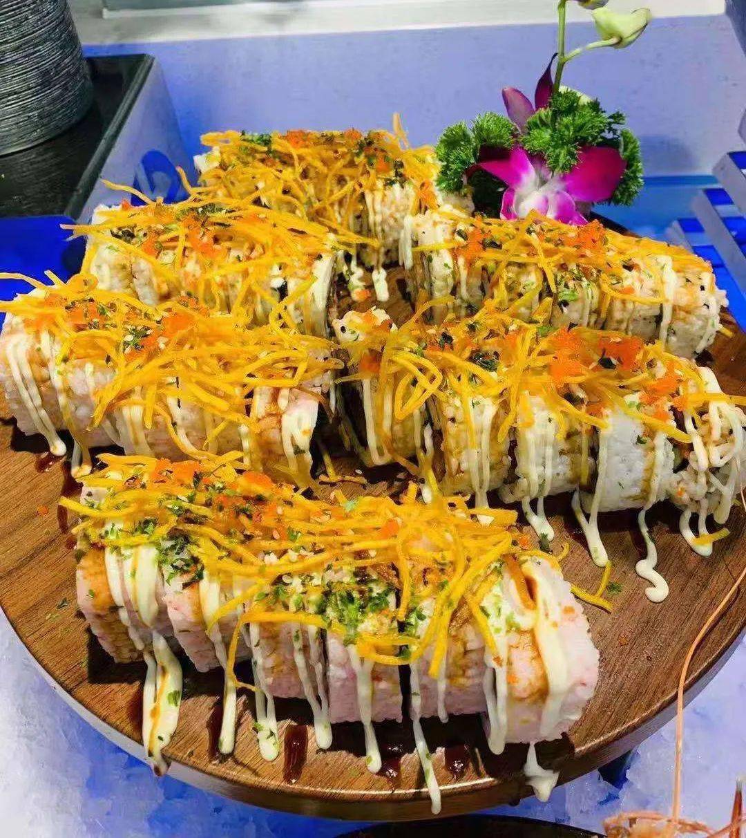 九寸花汀落户奥体万达一百多元一家三口的海鲜自助烤肉