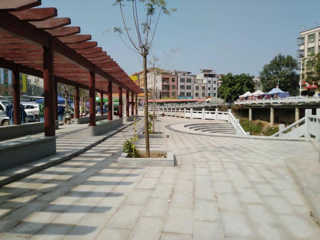 遛娃目前已有不少居民正式竣工并对外开放化州市中垌镇冼太庙旁的风雨