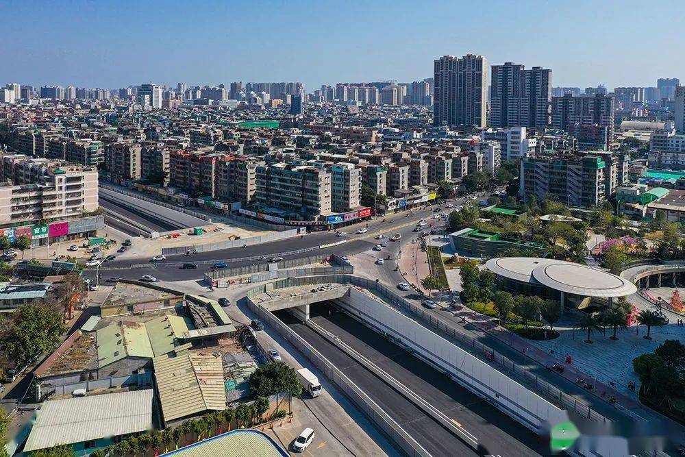 今天,黄河路东厦隧道开放试通车!_汕头