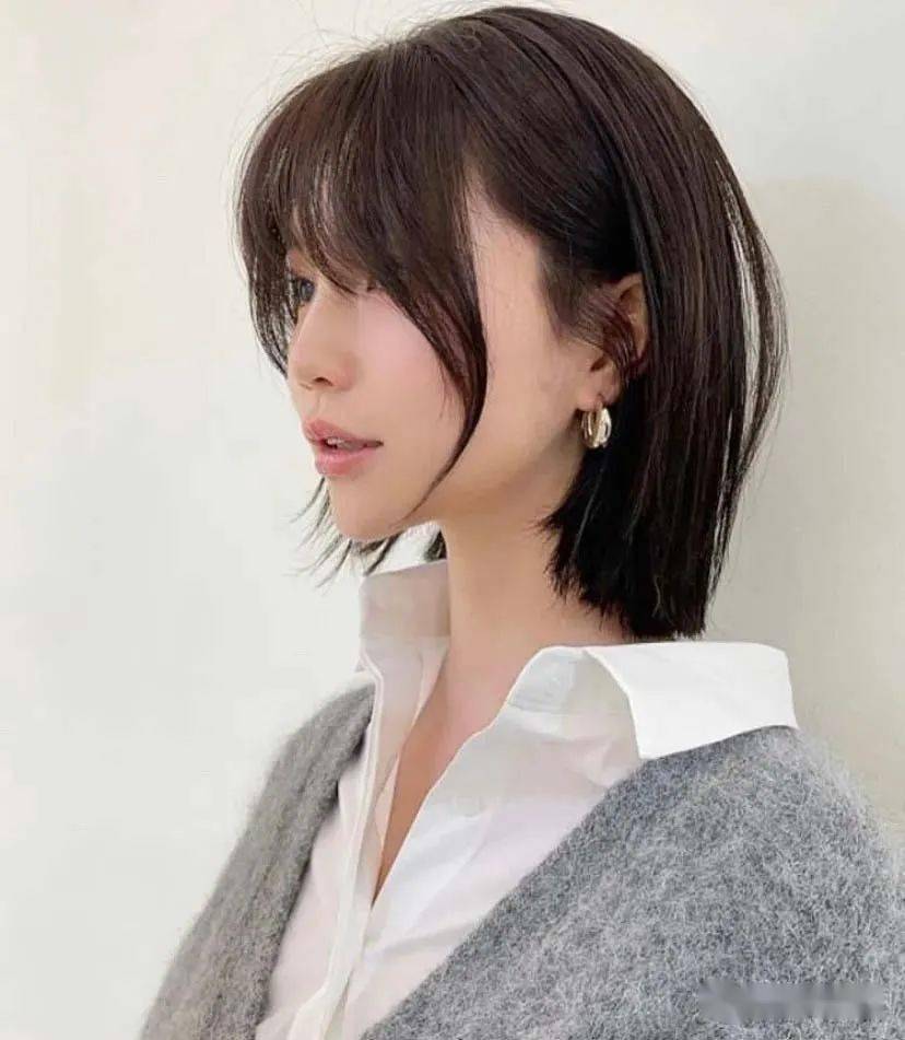 气质短发女高级感 5f945b937ebb4fdbb603f3e0dca57df5.jpeg