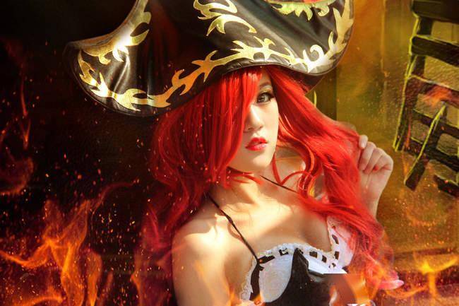 英雄联盟厄运小姐赏金猎人cosplay