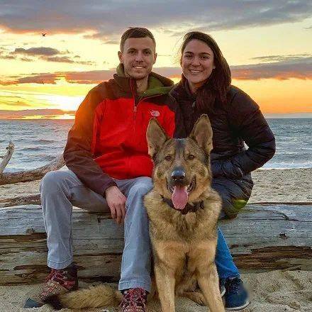 兇猛警犬下班之後，居然愛在家帶孩子，主人：它比媽媽還溫柔！ 萌趣萌寵 第8张