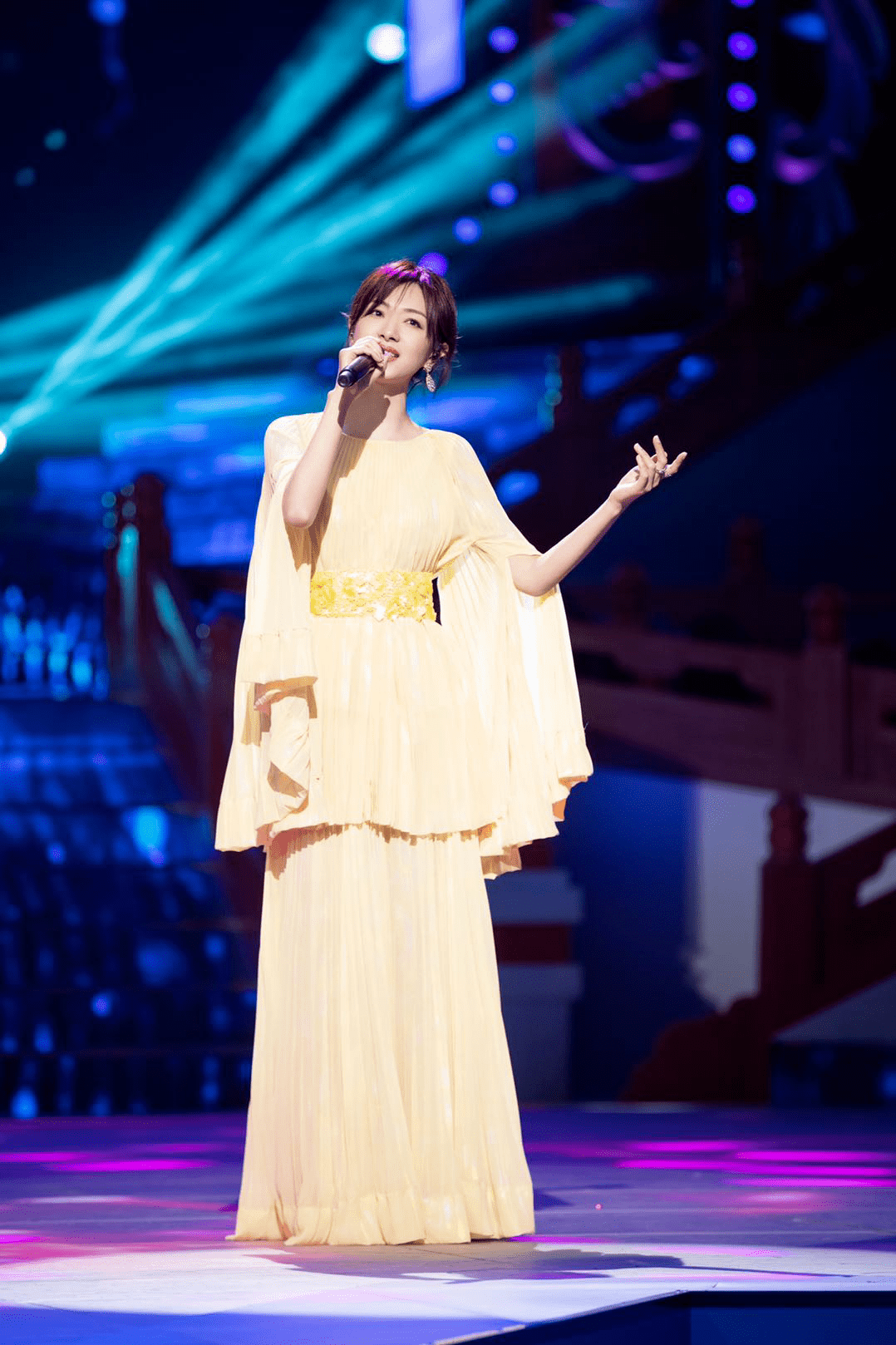 惊喜满满郎朗万茜为辽视春晚带来新气象