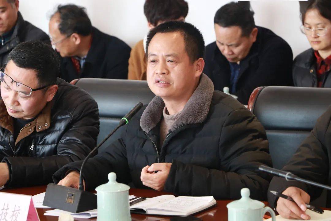 作出新表率;系统备考,打出组合拳——浦江县高考备考工作会议_陈建浦