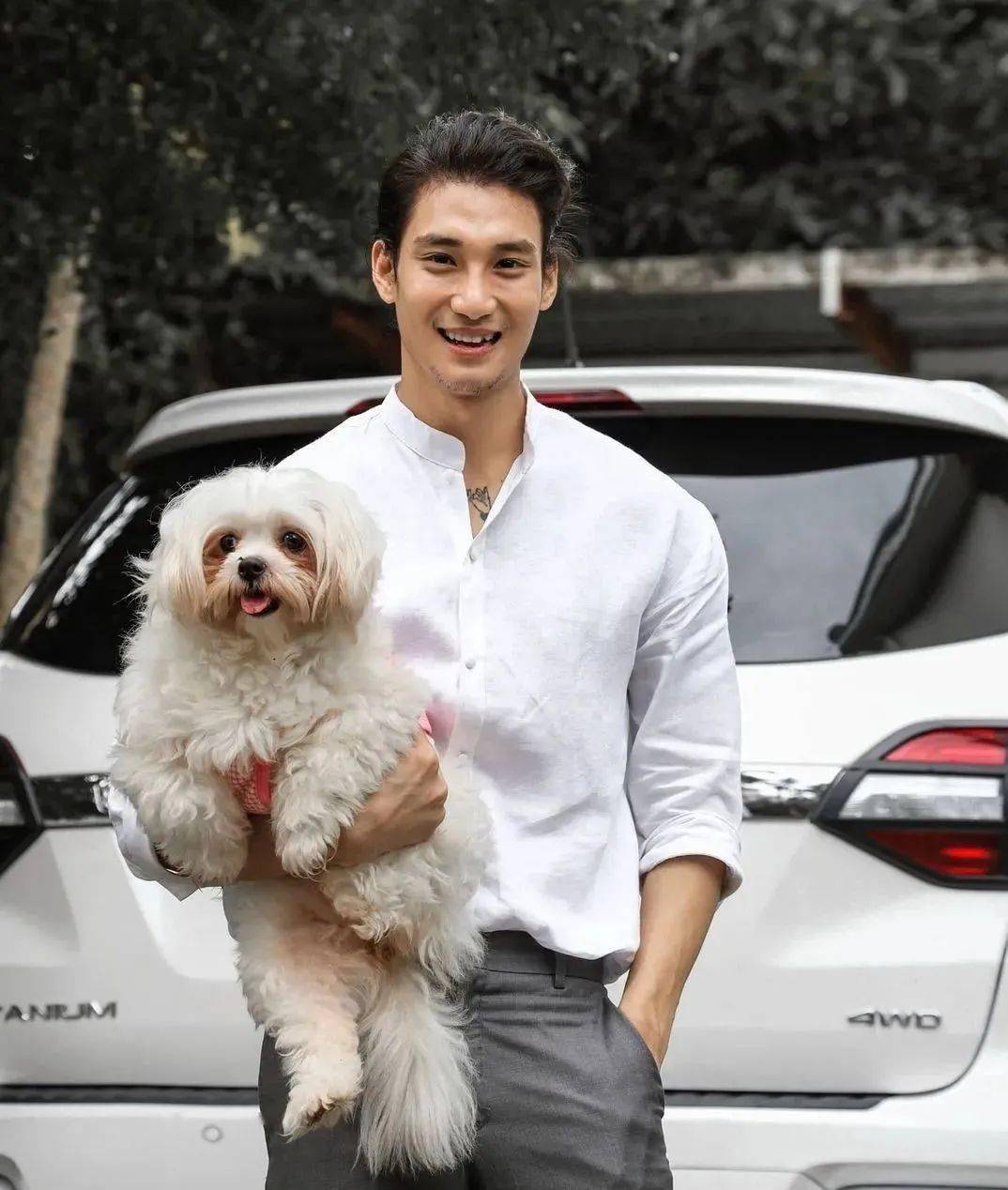 圆寸泰国和尚风靡全网