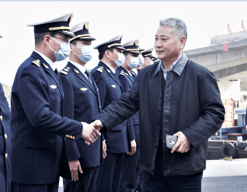 杭州交通开展迎新春慰问活动_郑翰献