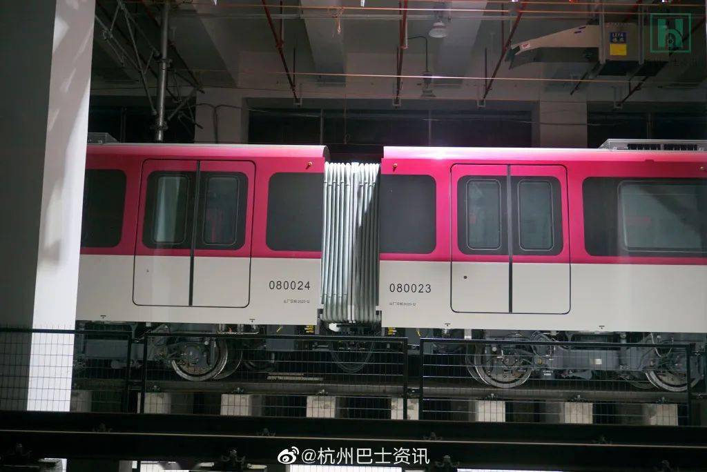 地铁8号线车辆曝光,运抵新湾车辆段!_杭州