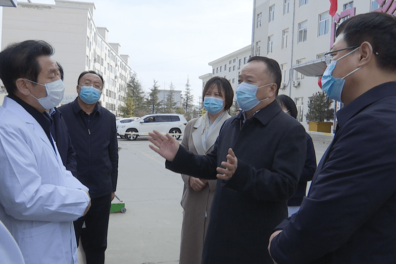市委常委,政法委书记赵昌军督查我县疫情防控工作,县委书记毛鸿博